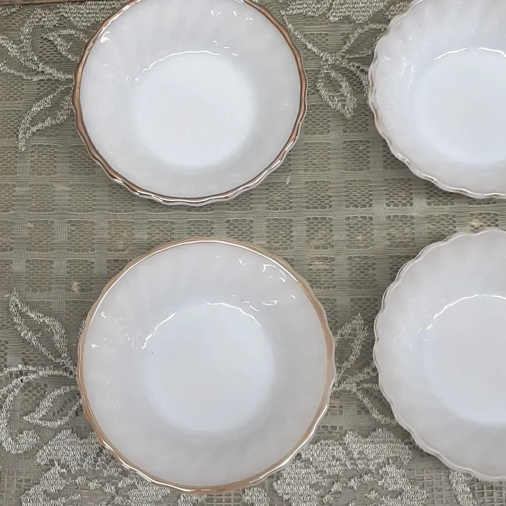 4-pc Anchor Hocking‎ Suburbia Fire King Swirl with gold trim 4 3/4